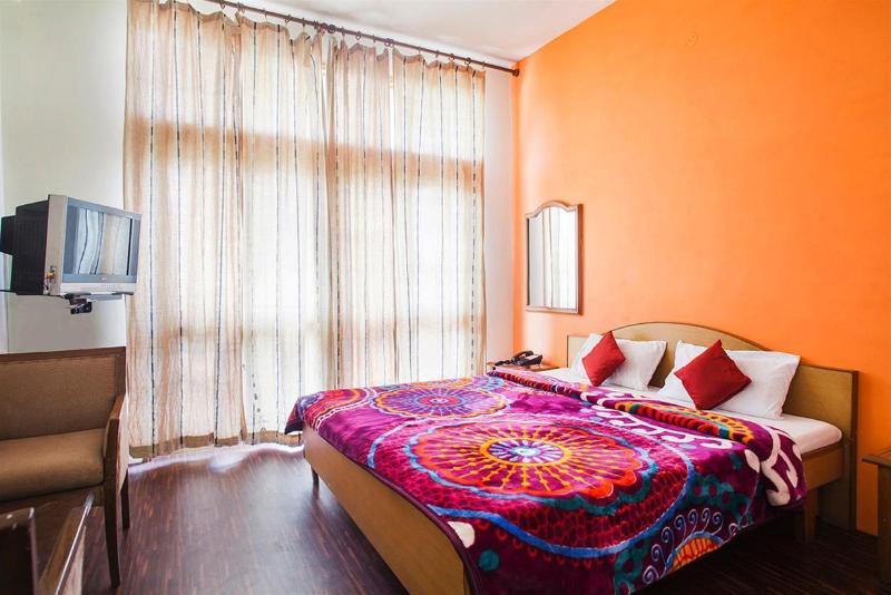 דרמסאלה Oyo 28425 Dal Lake Resort מראה חיצוני תמונה